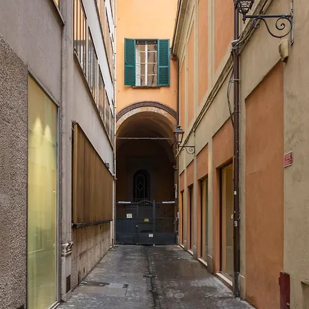 A Due Passi Da Piazza Maggiore 4 Bologna Exterior photo